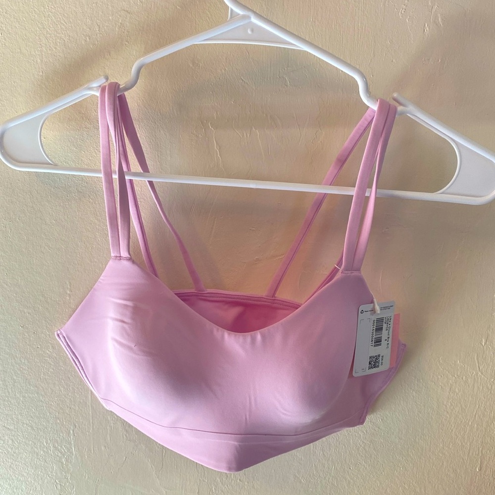 1001- NWT- Lululemon Like a Cloud Bra *Light Support, B/C Cup
Pink Tide
